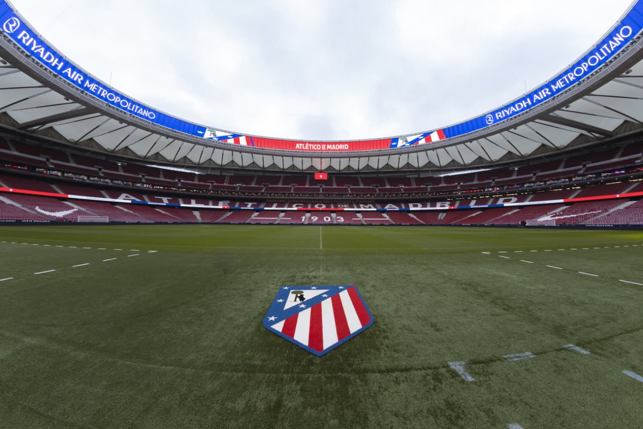 Atletico de Madrid Team Arrival and Match Ticket - main image